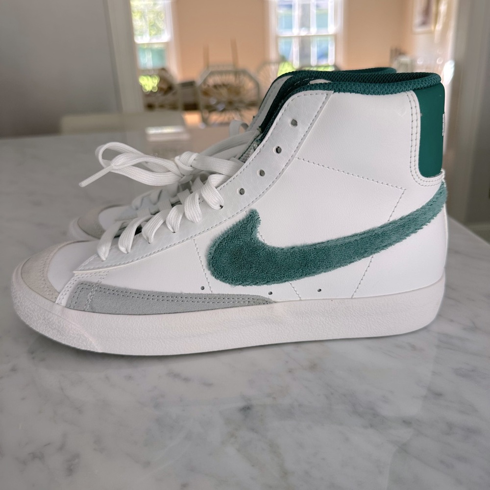 Nike Blazers, NWT, Youth 7 sneaker